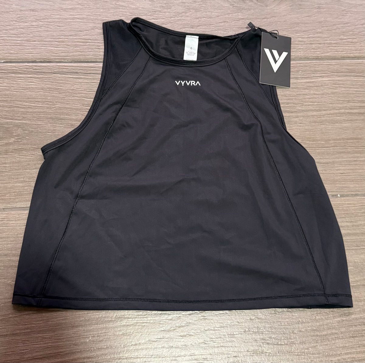 Crop Top con espalda abierta