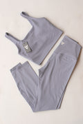 Esencial gris