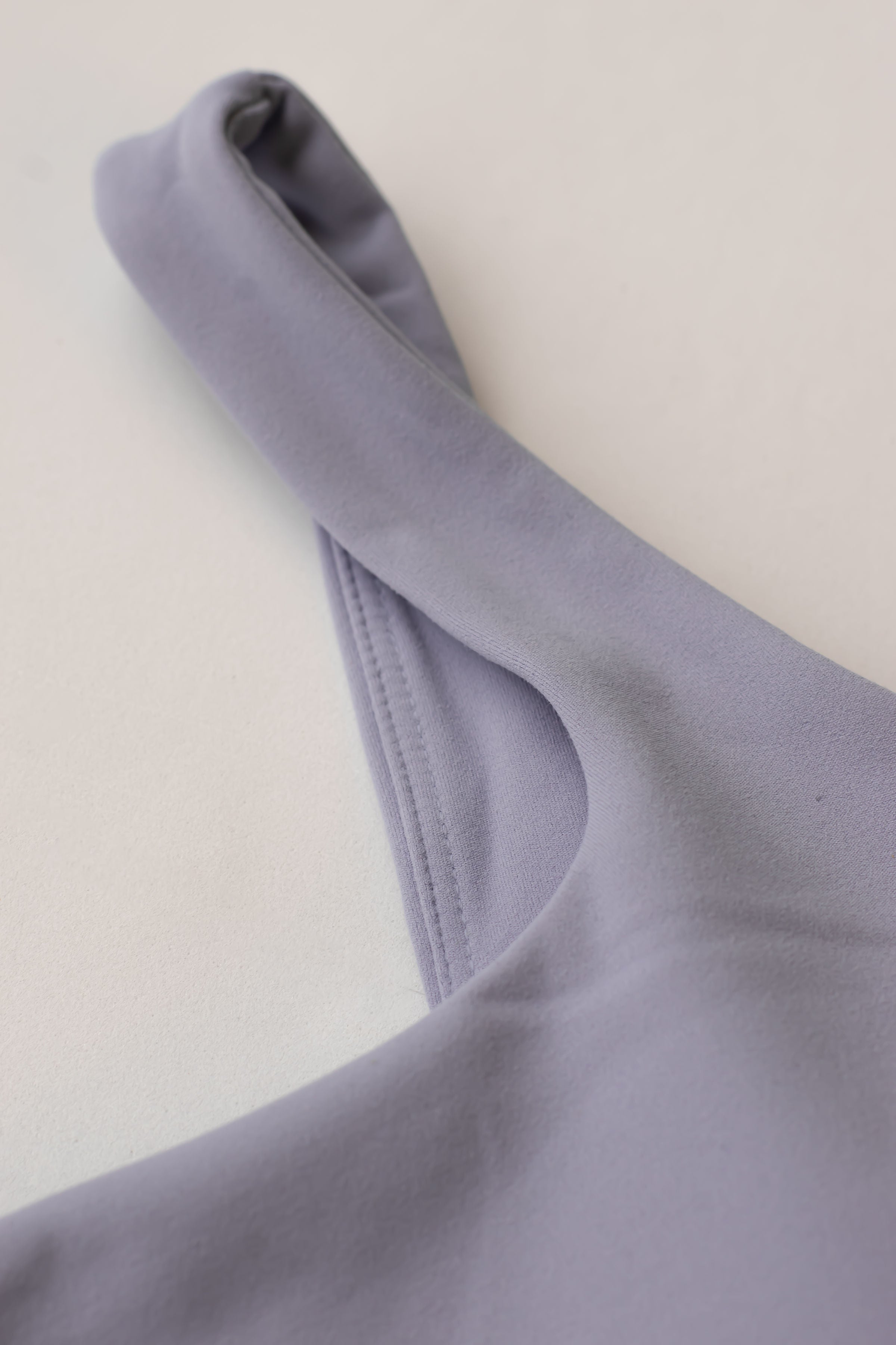 Esencial gris