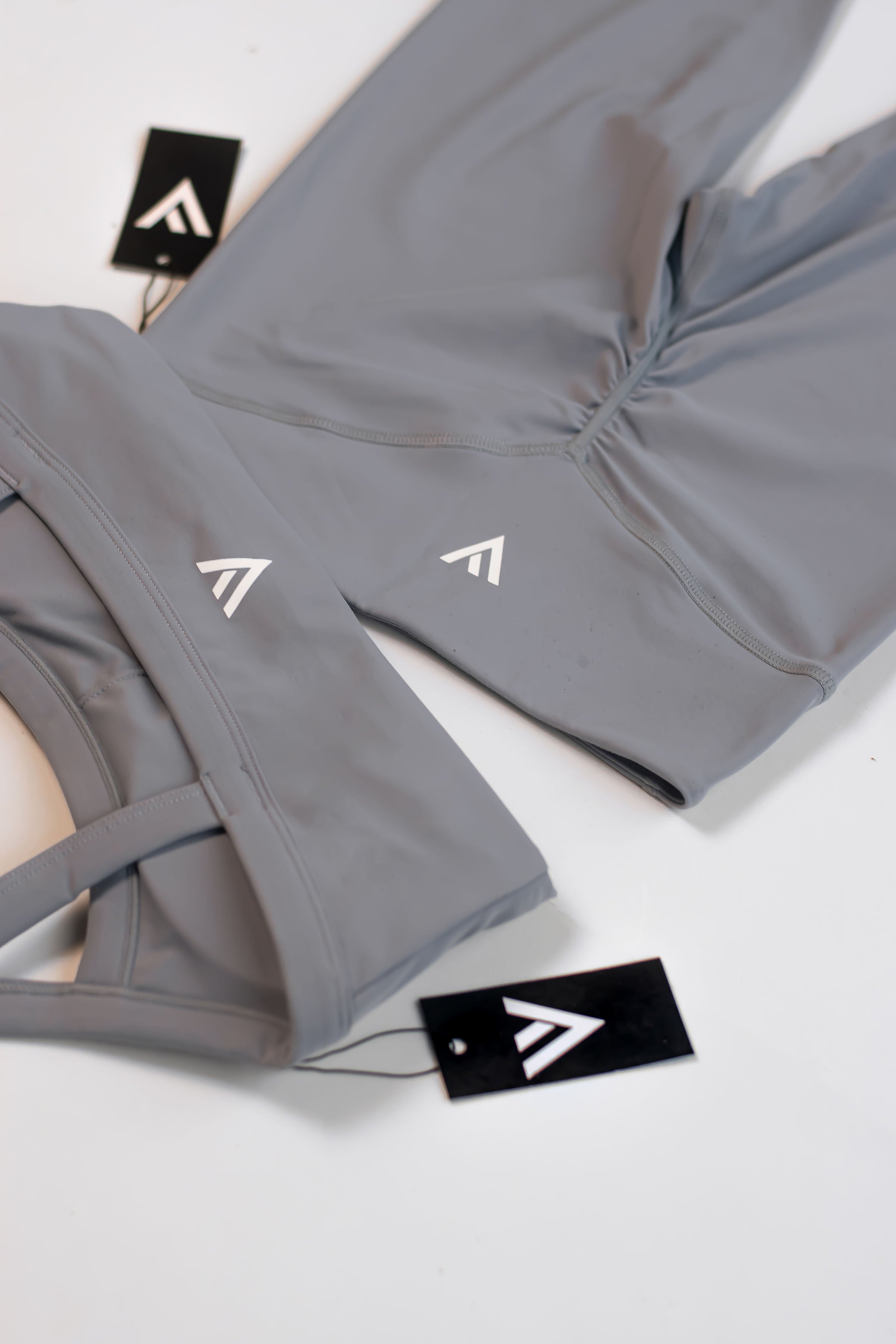 gris leggins